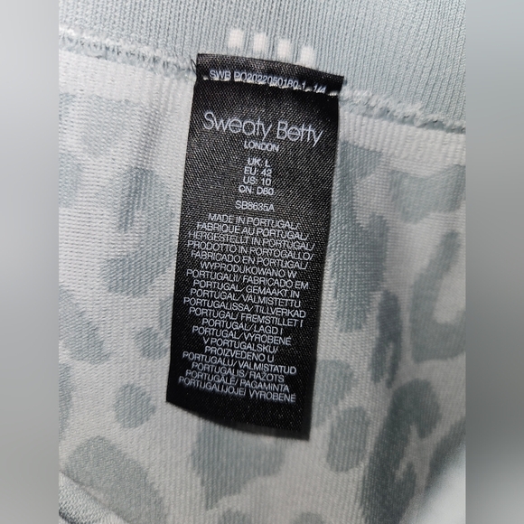 Sweaty Betty Leopard Jacquard Base Layer Leggings, Size L (US 10), NWOT - Picture 6 of 9